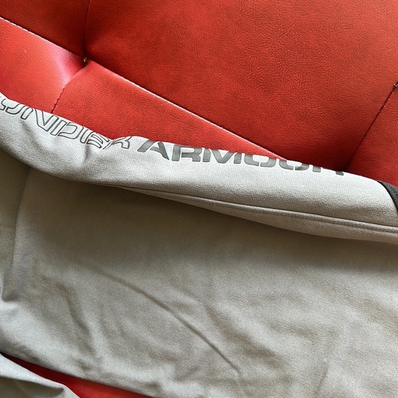 Under Armour YXL Sweatpants - Picture 5 of 5